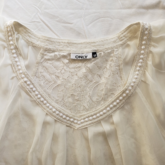 Women's Only White Lace Blouse, size S - Picture 2 of 3